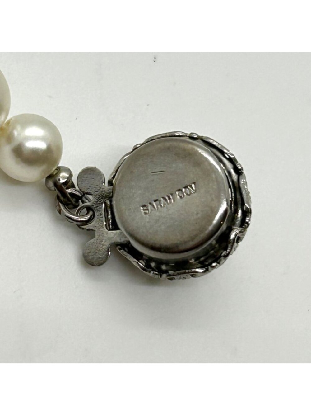Vintage Sarah Coventry Faux Pearl Necklace, Floral Box Clasp Classic 1960s - Picture 13 of 16